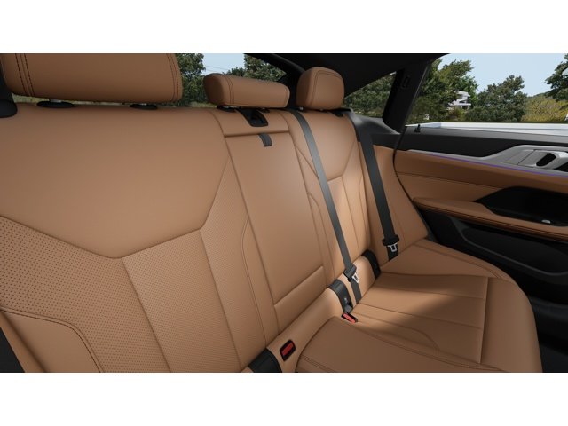 New 2026 Mineral White Metallic BMW eDrive40 image 12