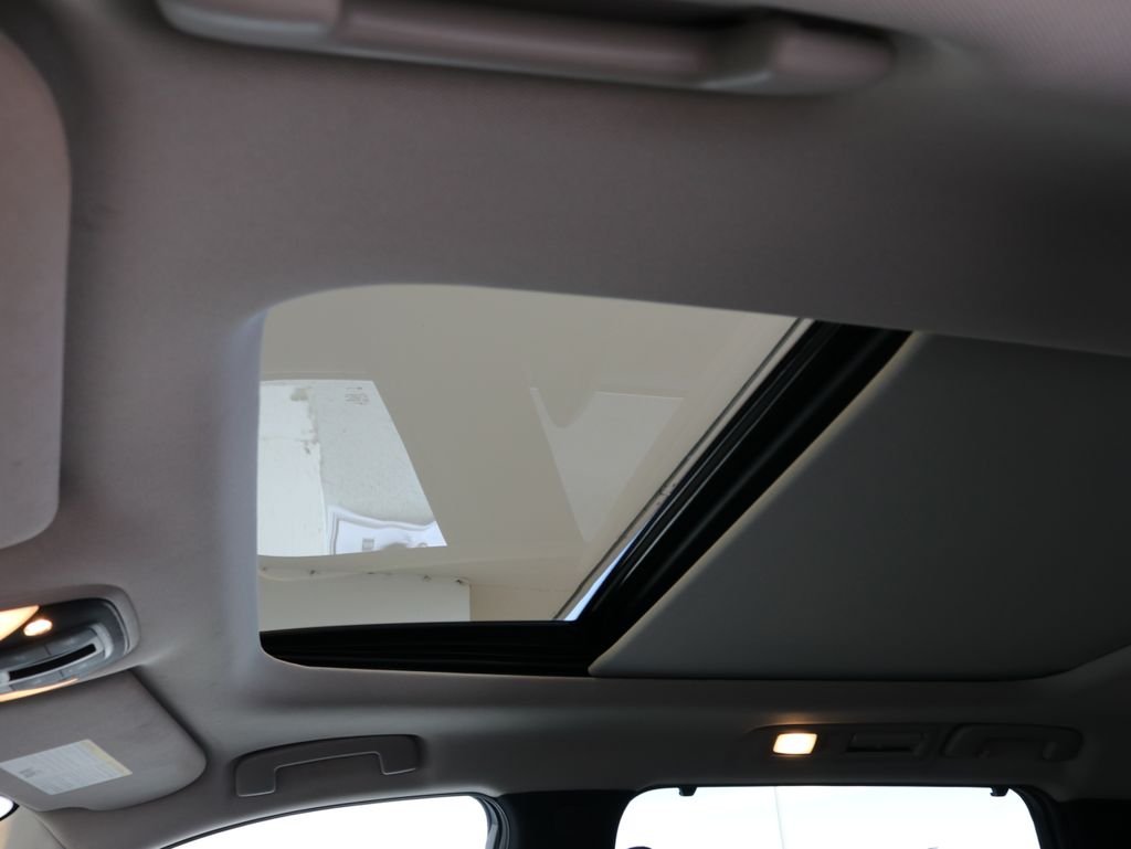 Certified Used 2023 White INFINITI Sensory image 25