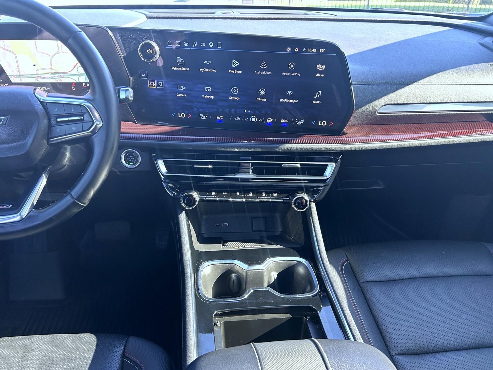 2025 Chevrolet Traverse Z71 - Photo 13