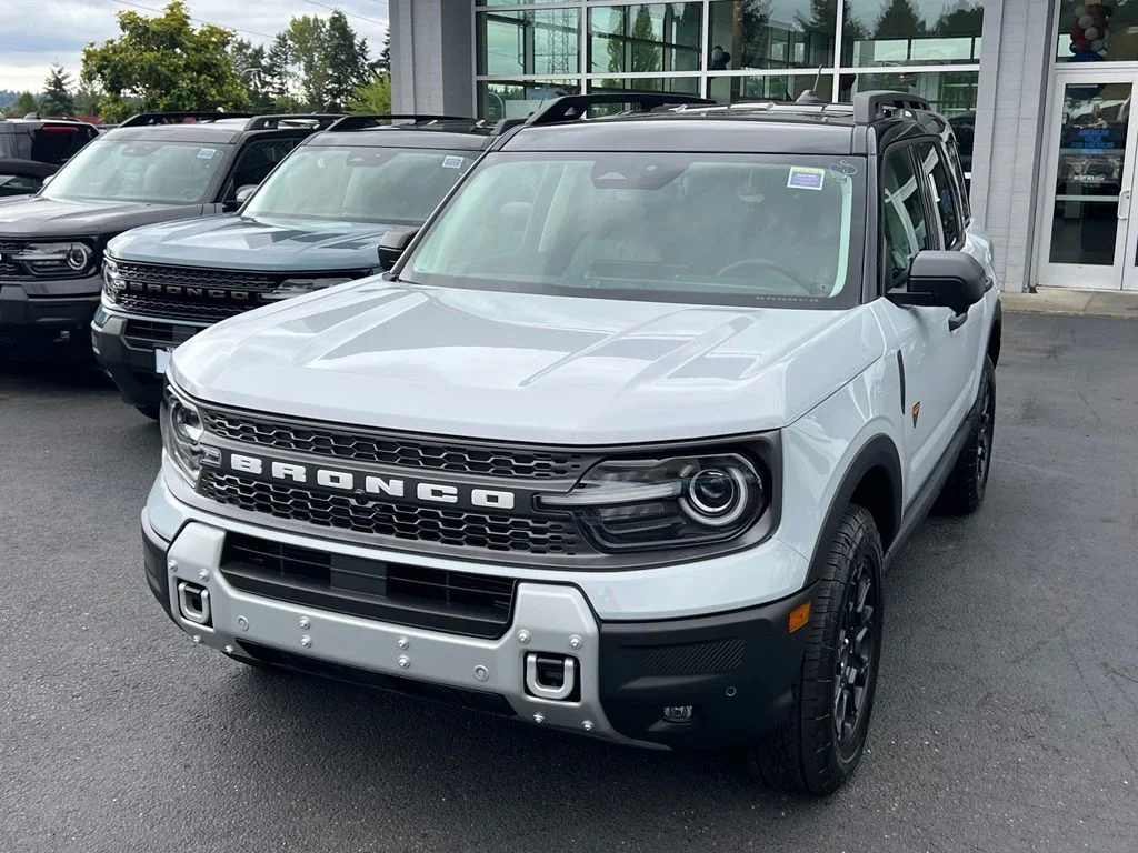 New 2026 Space White Metallic Ford Badlands® image 4