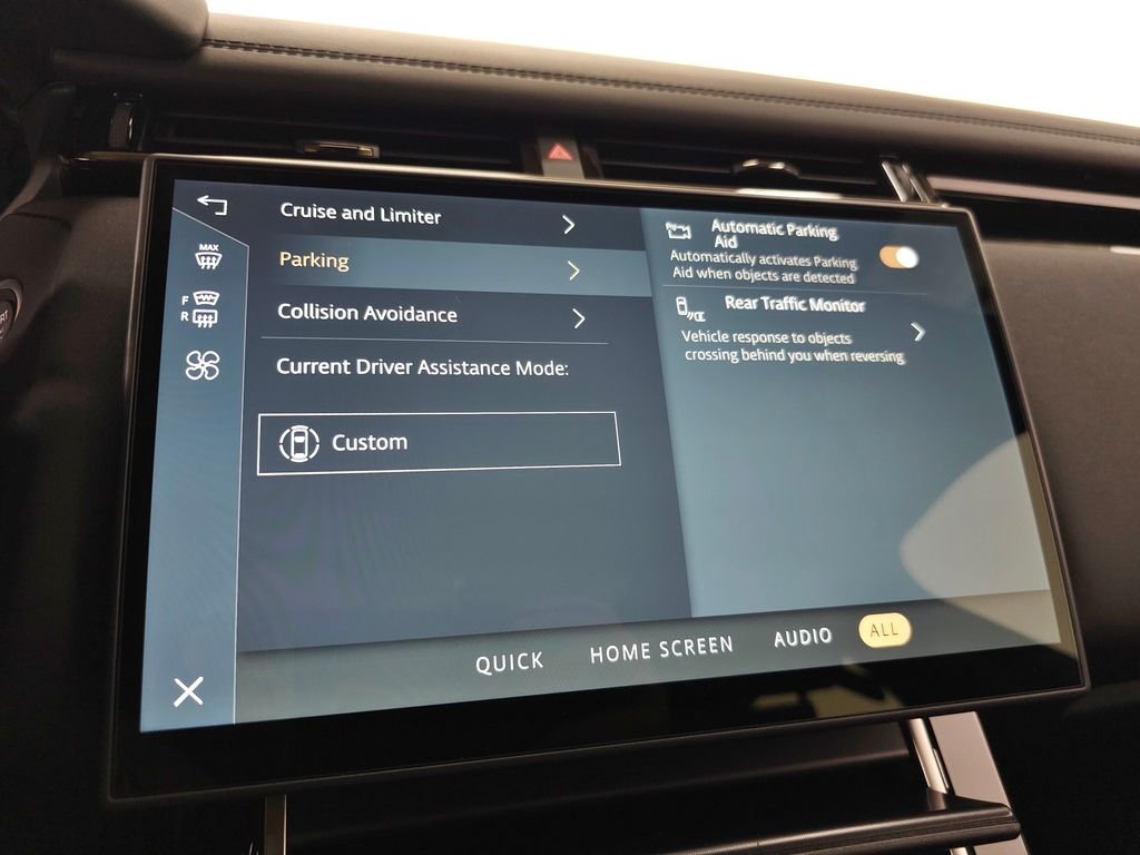 Certified Used 2026 White Land Rover Dynamic SE image 32