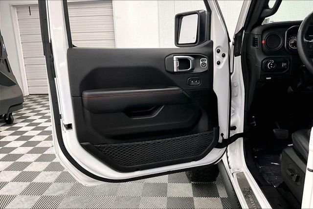Used 2024 Bright White Clearcoat Jeep Rubicon image 19