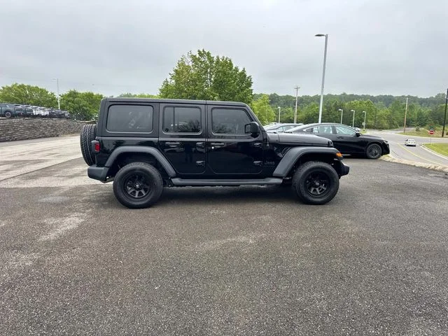 Used 2023 Black Jeep Sport S image 3