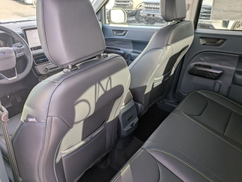 New 2026 Carbonized Gray Metallic Ford Lobo™ image 44