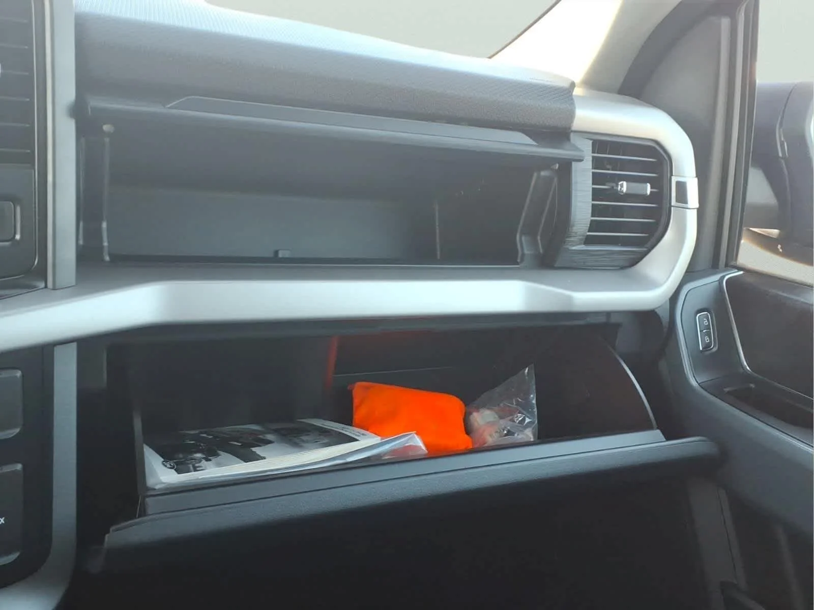 2023 Ford F-150 XLT - Photo 26