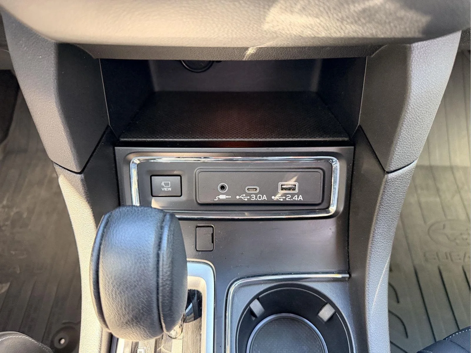 Used 2024 Crystal White Pearl Subaru Limited image 21