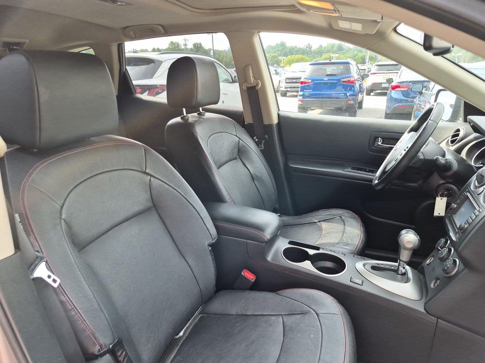 Used 2012 Platinum Graphite Nissan SL image 37
