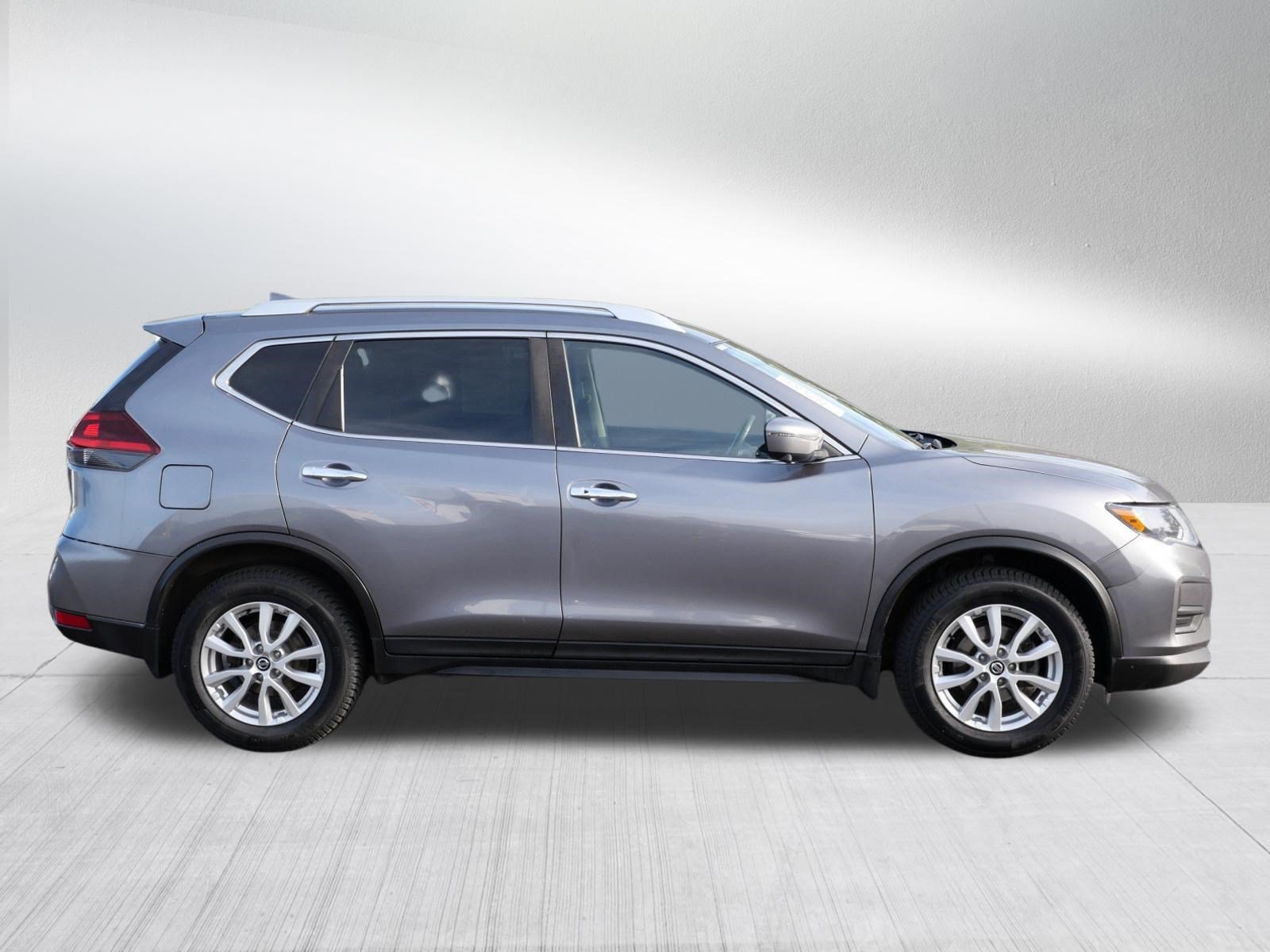 Used 2018 Gun Metallic Nissan SV image 8