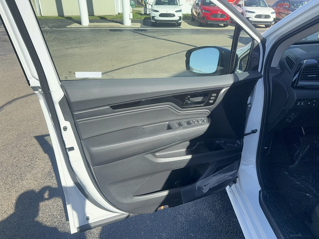 2027 Honda Odyssey Elite, photo 12 of 12