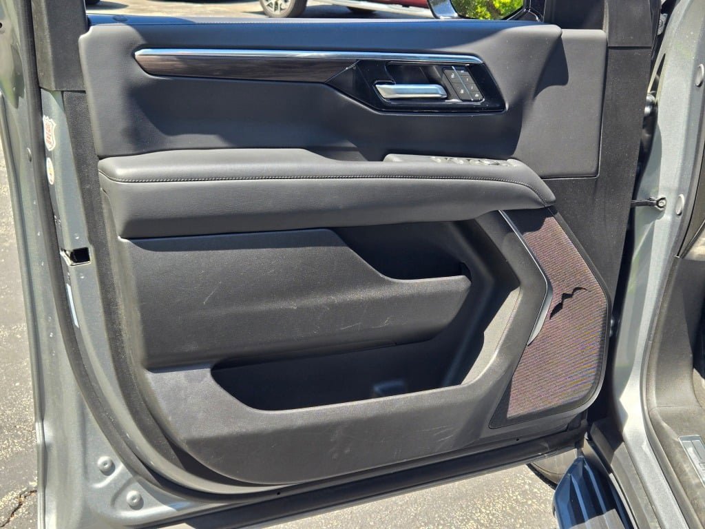 2025 Chevrolet Tahoe LT - Photo 22