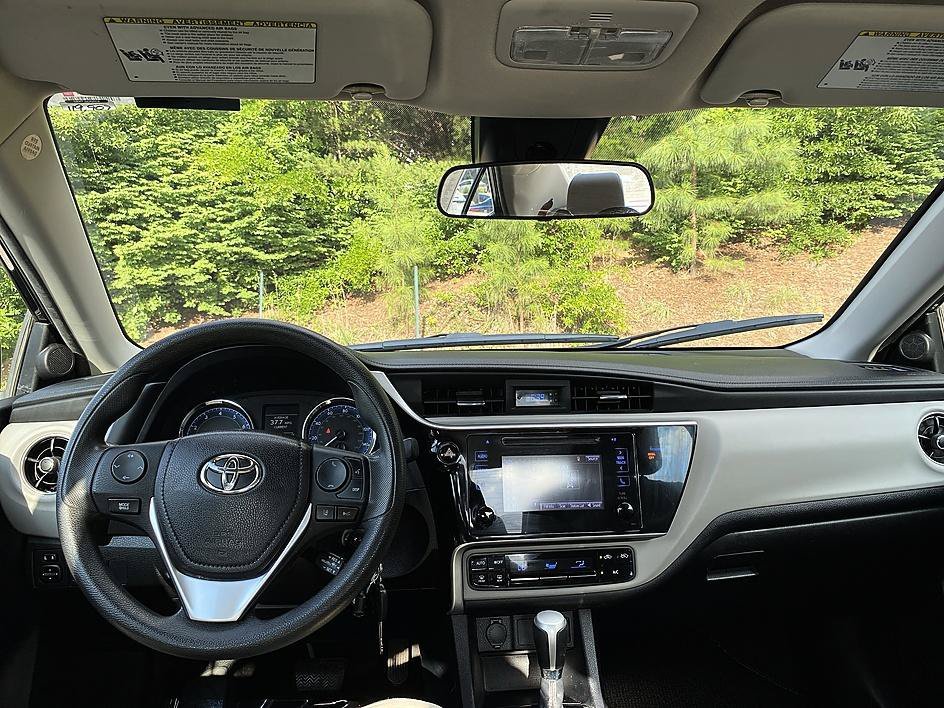 Used 2018 Black Sand Pearl Toyota LE image 19