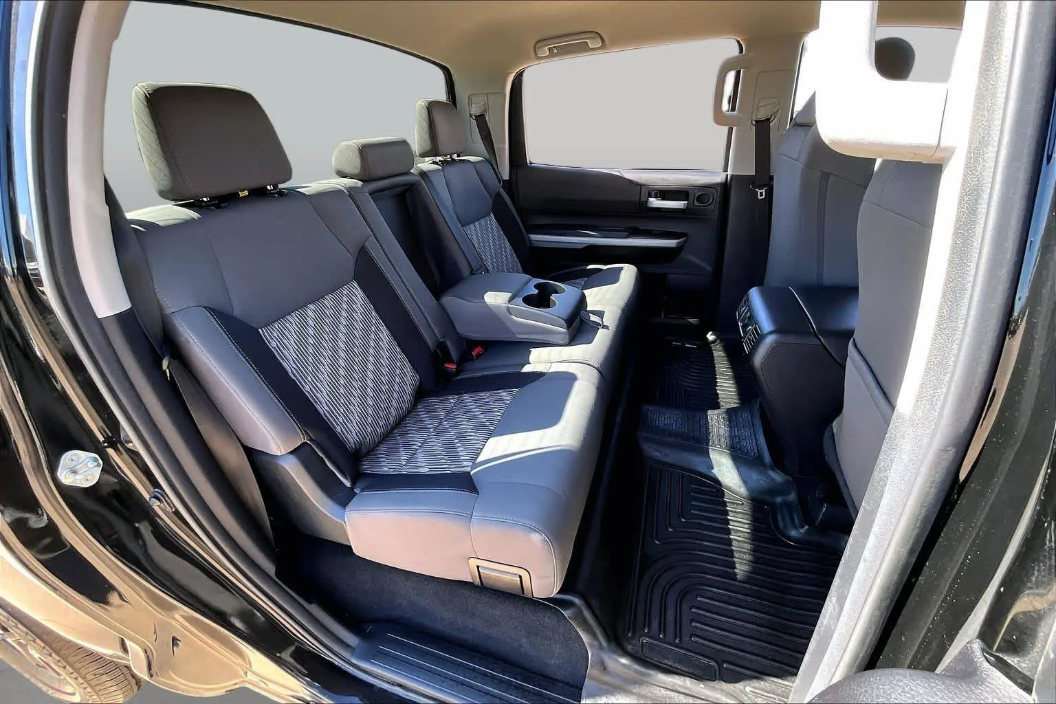 Used 2021 Midnight Black Metallic Toyota SR5 image 18