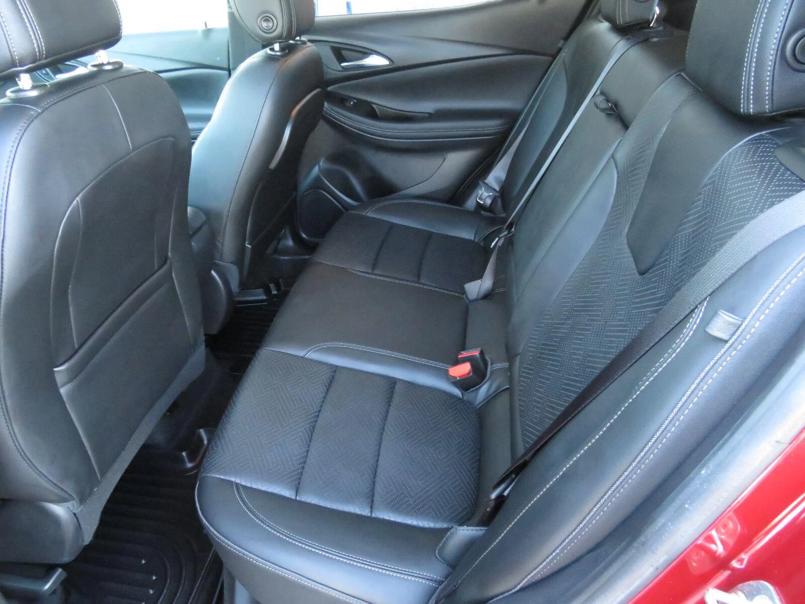 Used 2022 Cinnabar Metallic Buick Essence image 22