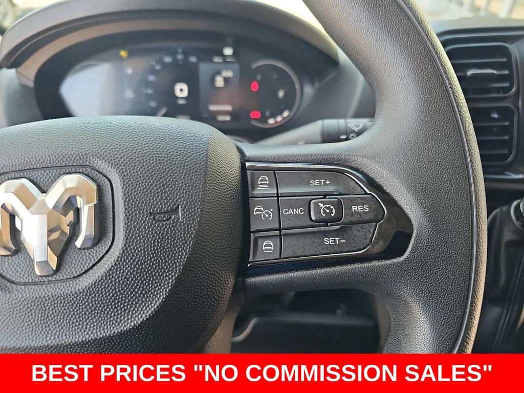 Used 2025 White Ram Base image 17