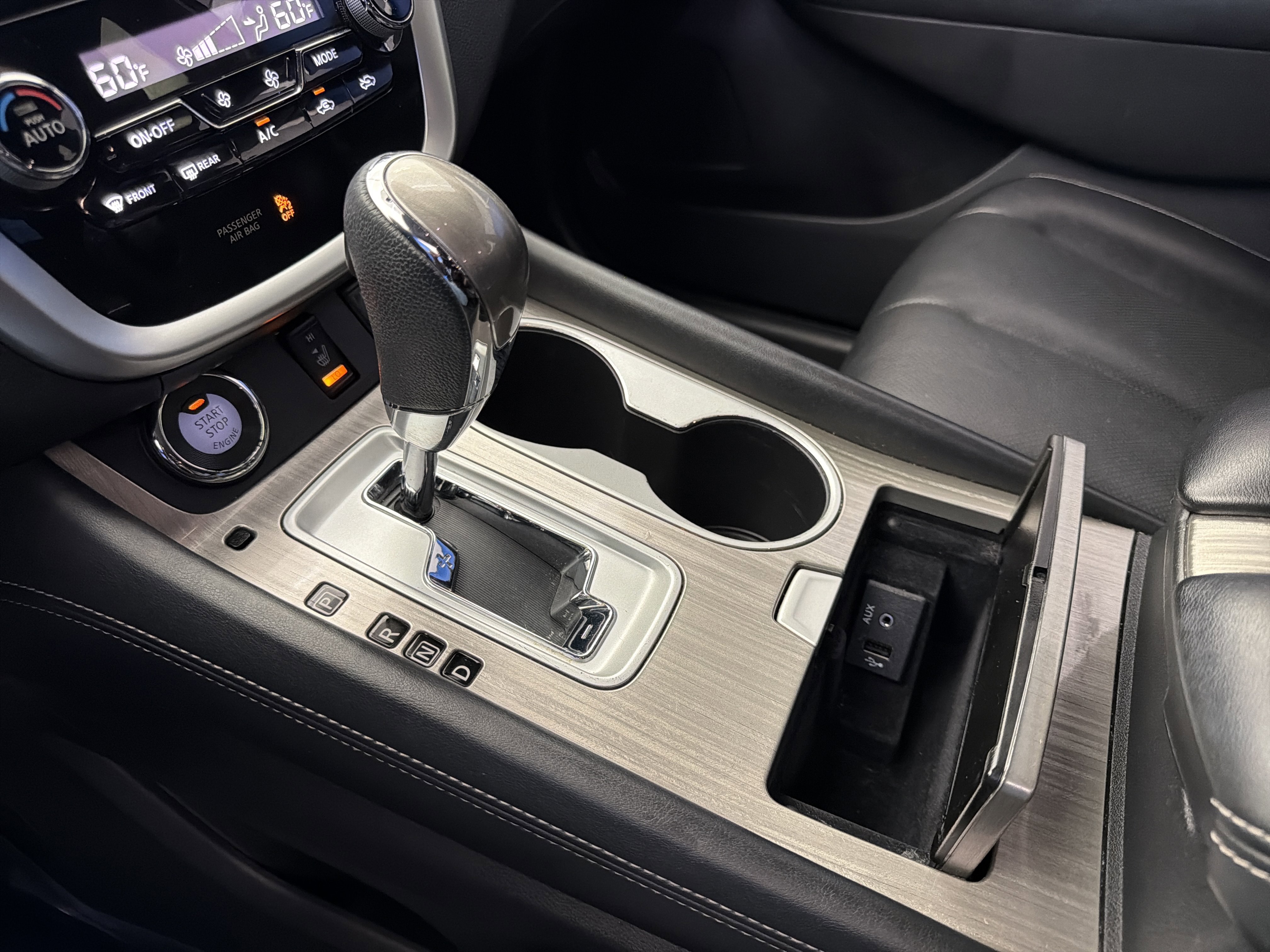 Used 2017 Brilliant Silver Metallic Nissan SL image 24