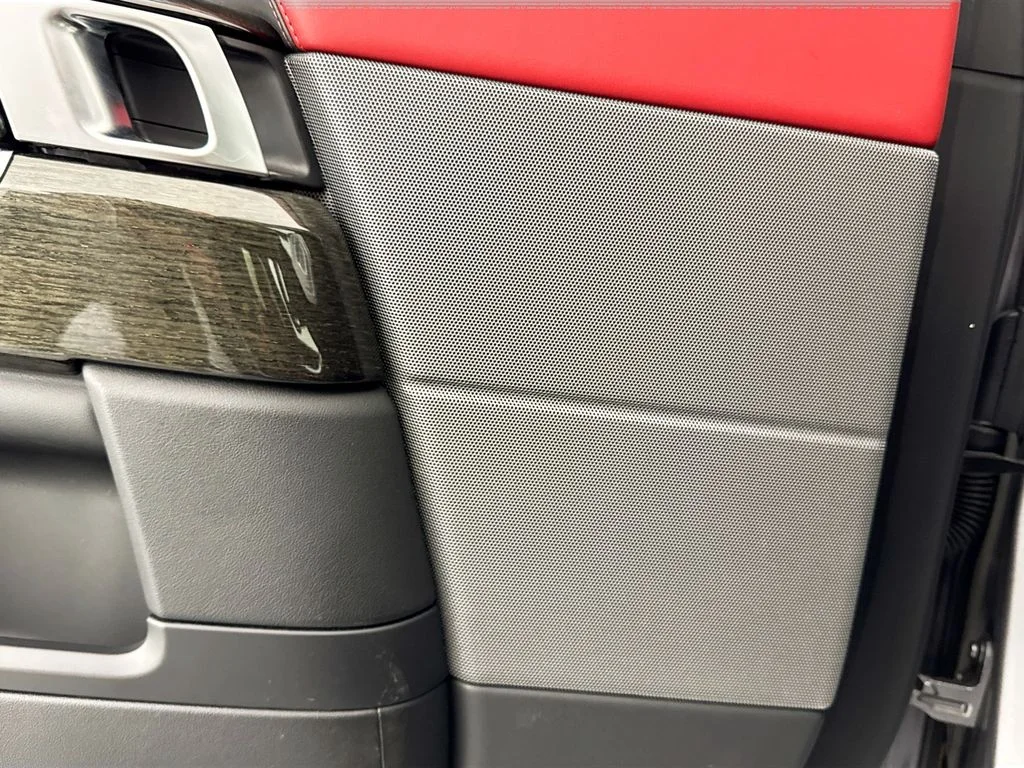 Used 2020 Gray Land Rover Autobiography image 19