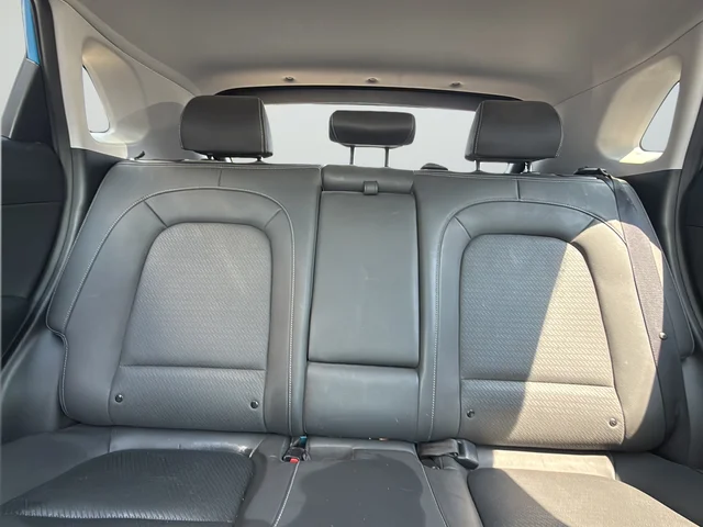 Used 2019 Blue Hyundai Ultimate image 28
