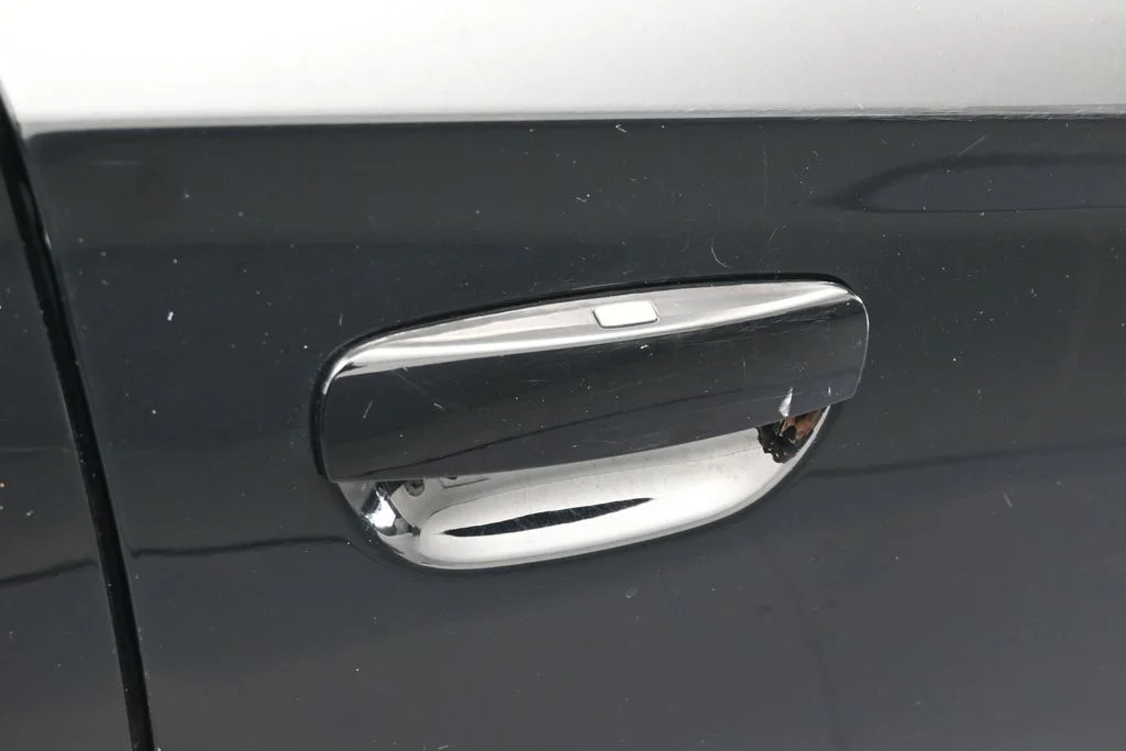 Used 2023 Pitch Black Clearcoat Dodge SXT image 34