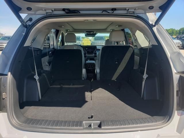 Used 2023 Gray Kia SX image 7