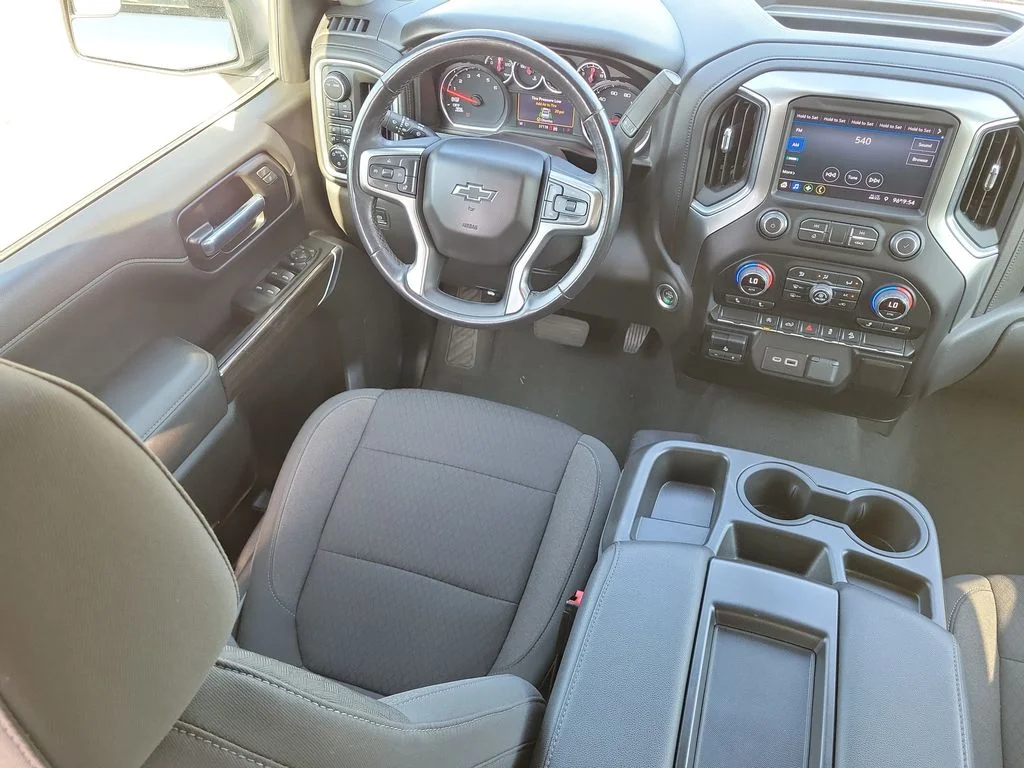 Used 2021 Silver Chevrolet RST image 10
