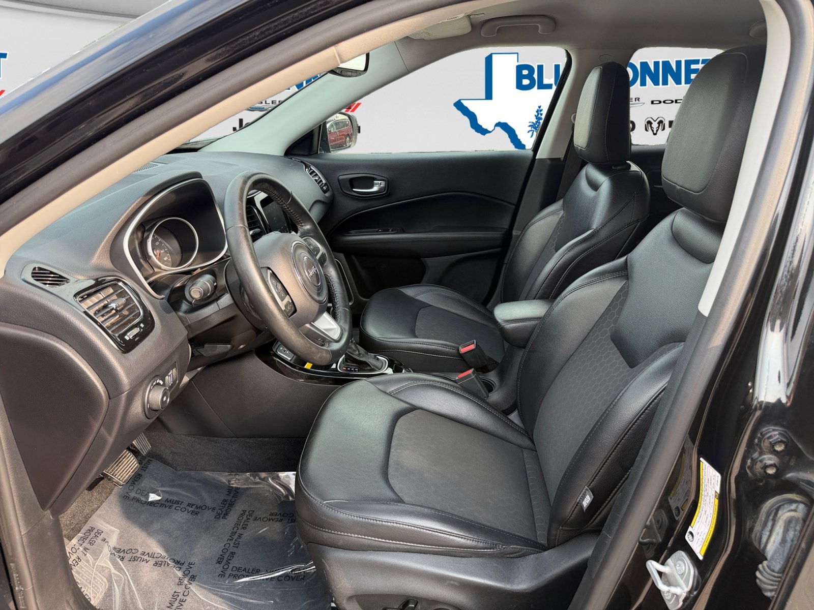 New 2026 Bright White Clearcoat RAM Tradesman image 11