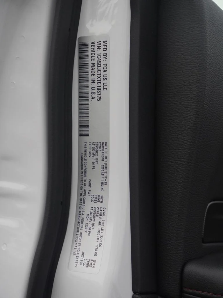New 2026 White Knuckle Clear-Coat Exterior Paint Dodge GT HEMI V8 image 31