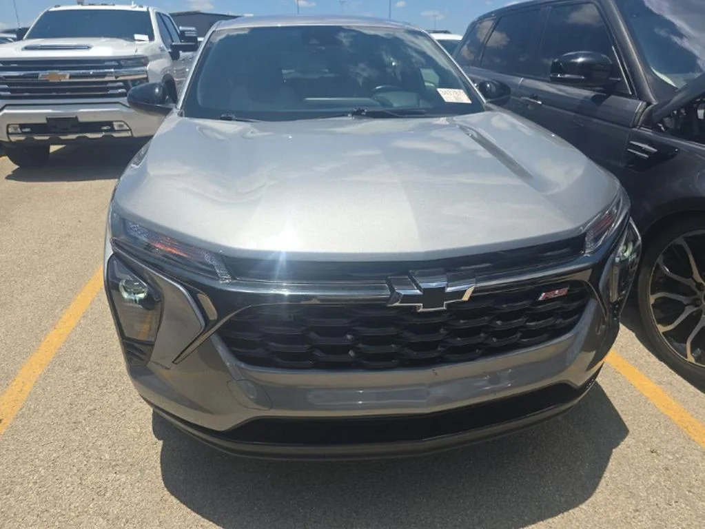Used 2024 Gray Chevrolet 1RS image 2