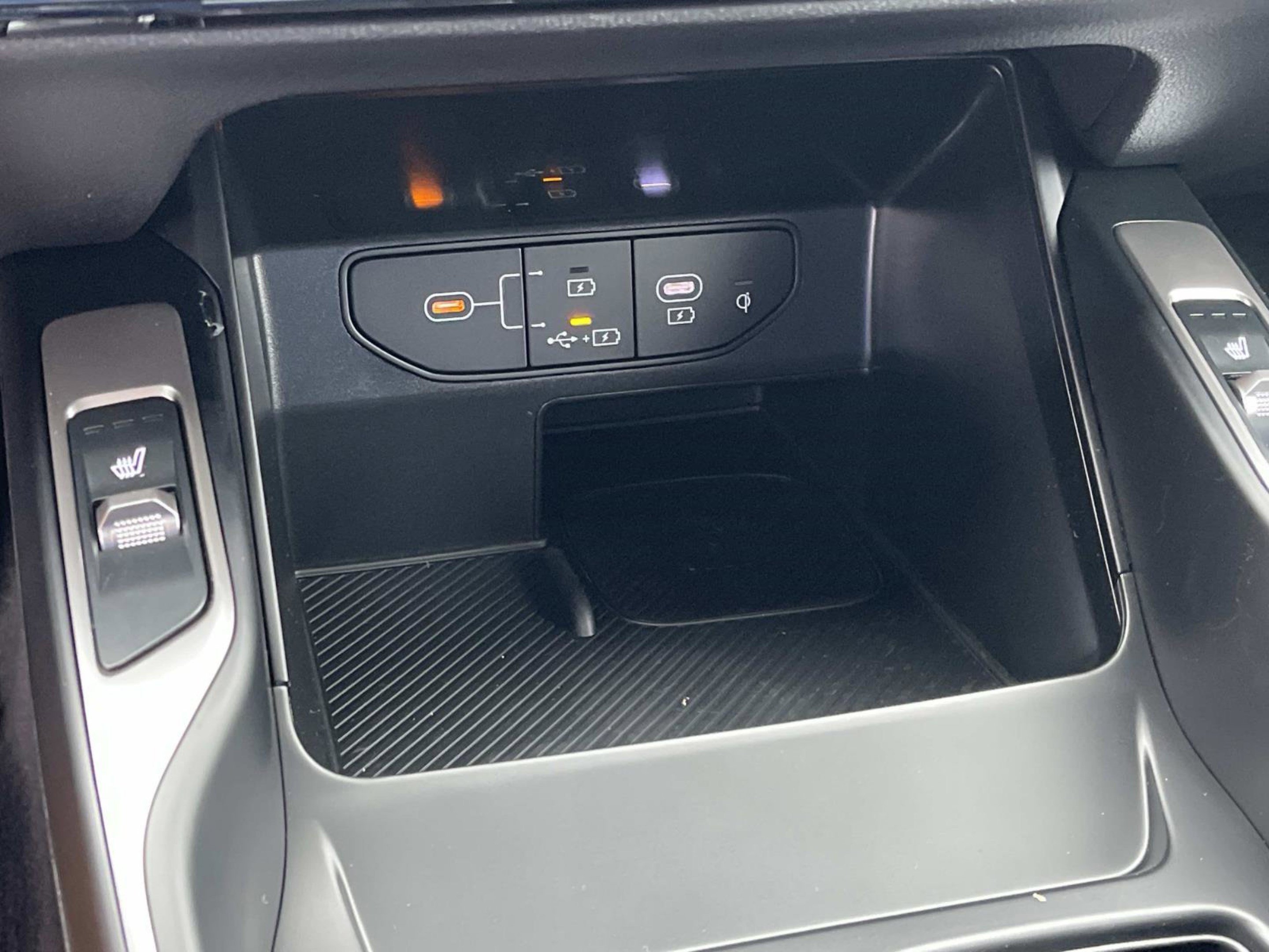 2026 Kia Sorento S - Photo 25