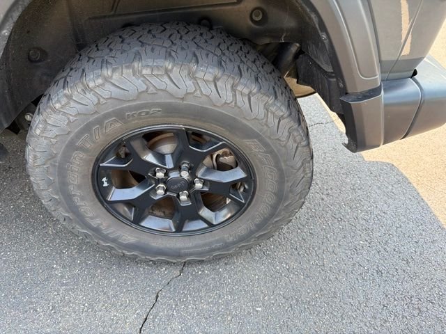 Used 2020 Gray Jeep Unlimited Sport image 11