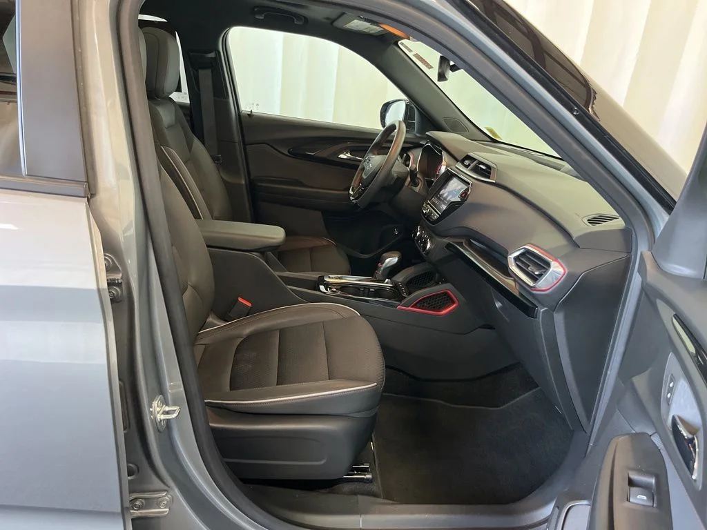 Used 2023 Gray Chevrolet RS image 20
