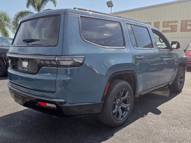 New 2026 Steel Blue Exterior Paint Jeep Limited Altitude image 3
