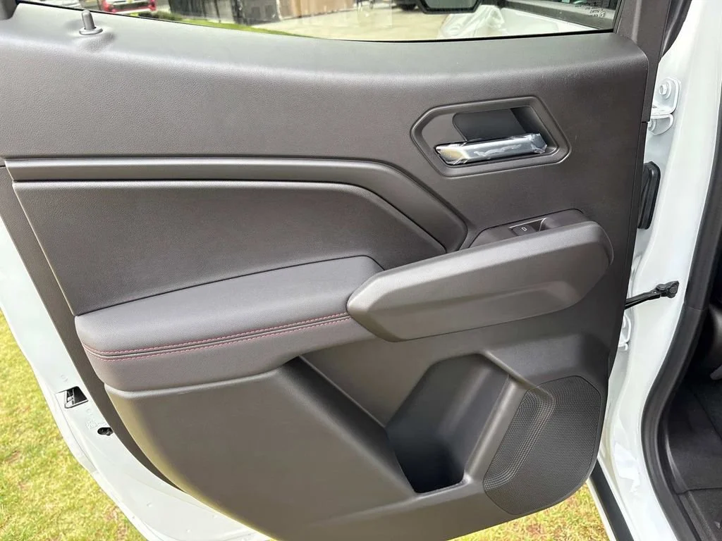 2026 Chevrolet Colorado Z71 - Photo 11