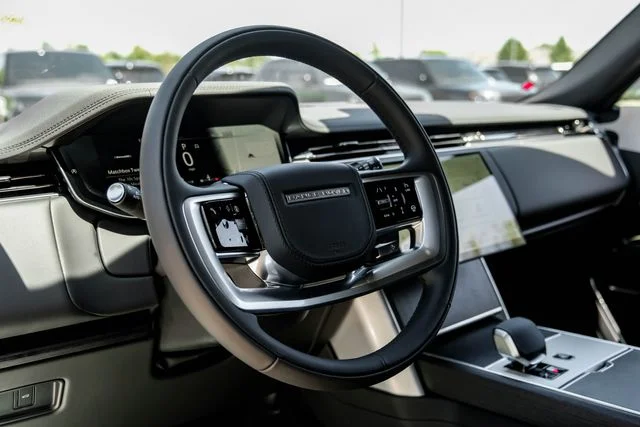 New 2026  Land Rover SE image 20