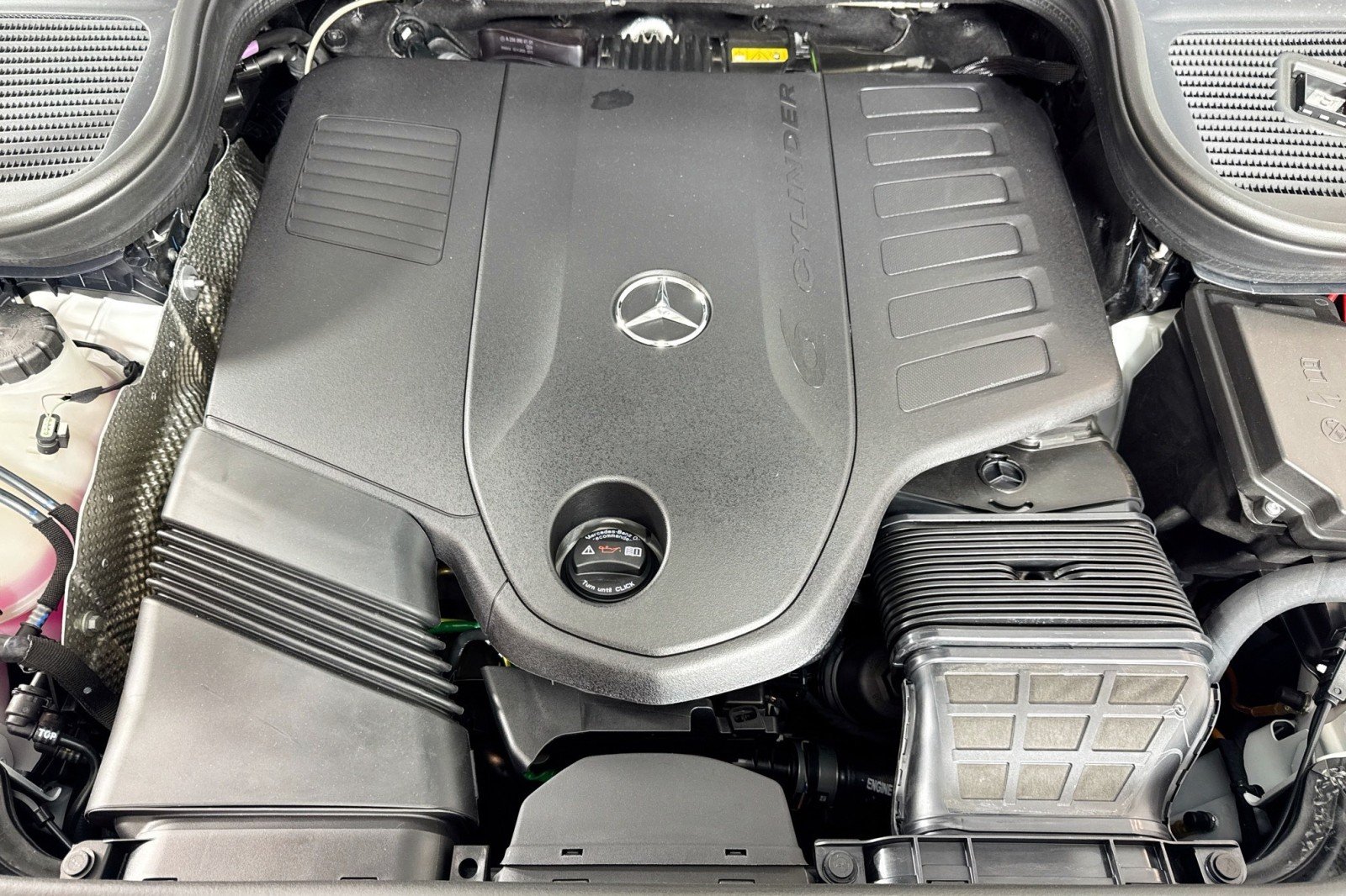New 2026 Polar White Mercedes-Benz GLE 450 4MATIC® SUV image 28
