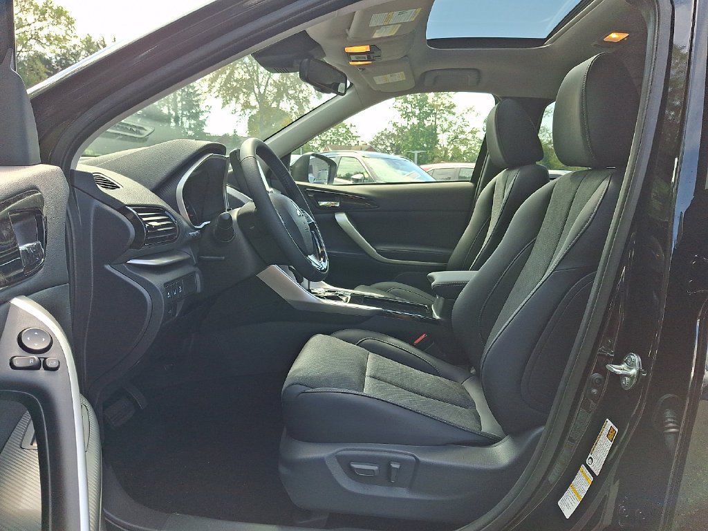 New 2026 Black Mitsubishi SE 1.5T S-AWC image 7