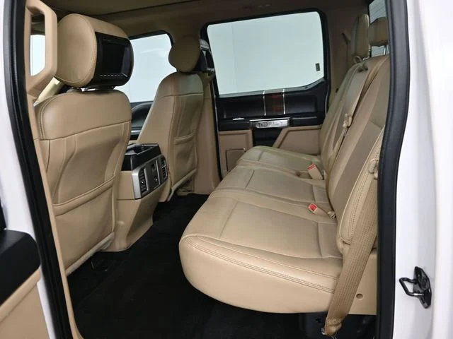 Used 2015 White Ford Lariat image 11