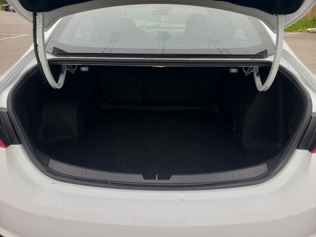 Used 2023 White Chevrolet LT image 7