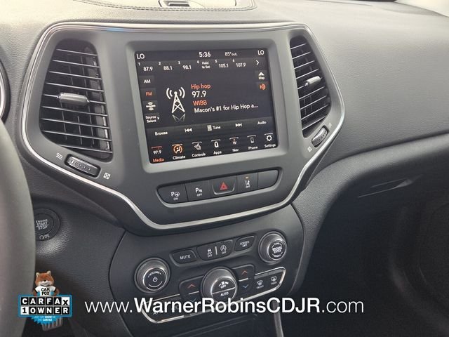 Used 2023 White Jeep Altitude image 20