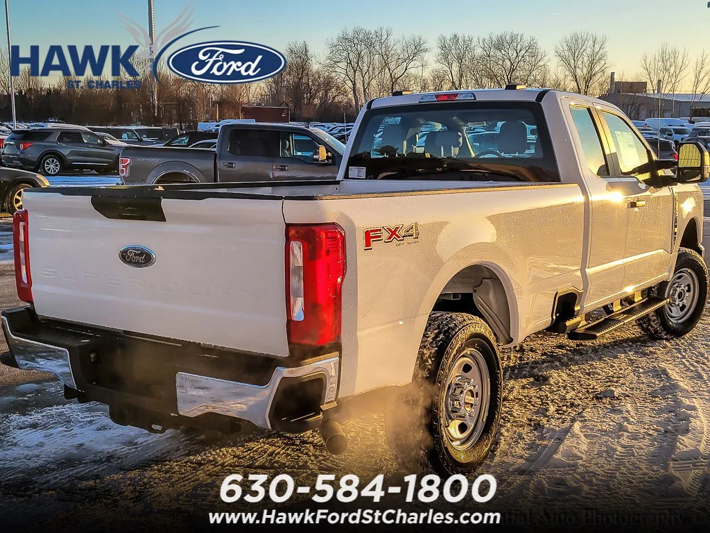 New 2026 Oxford White Ford XL image 6