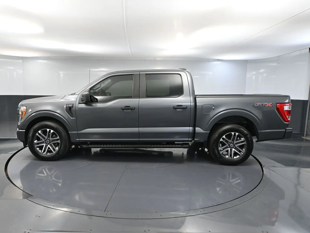 Used 2021 Gray Ford XL image 11
