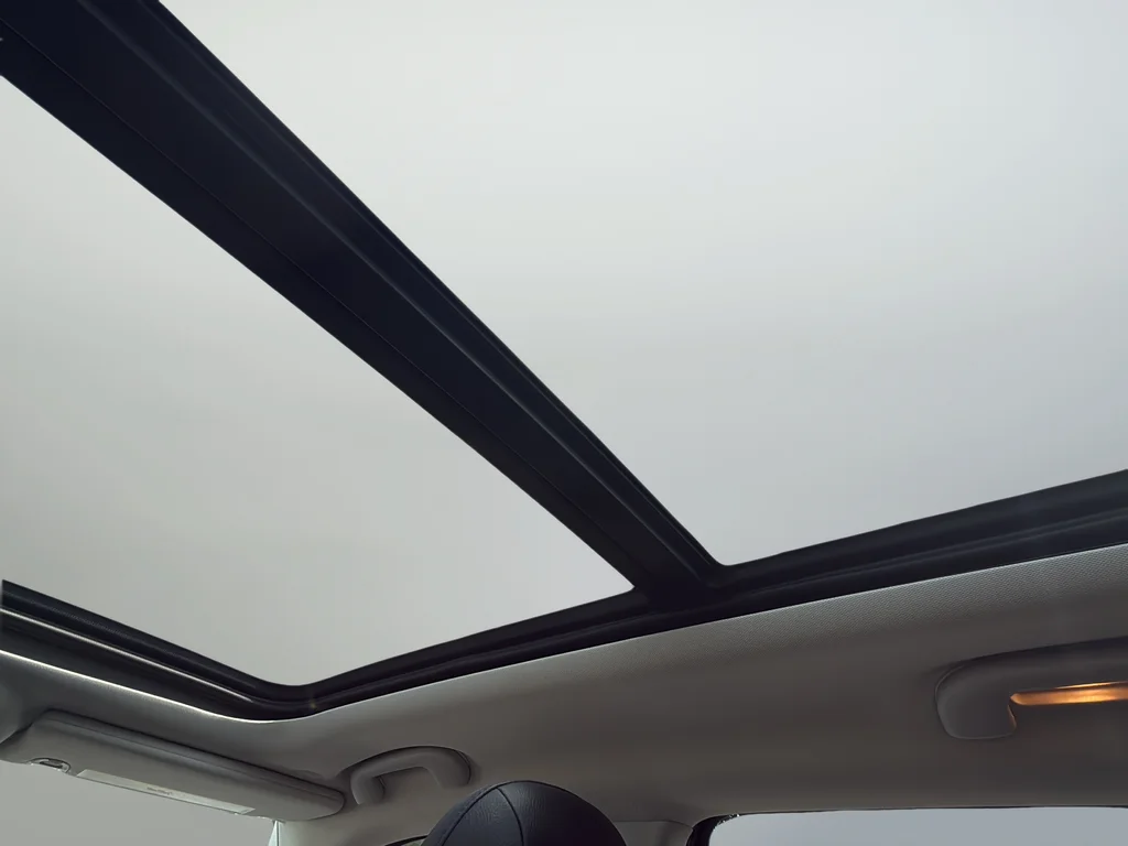 Used 2020 Black Jeep Trailhawk image 14