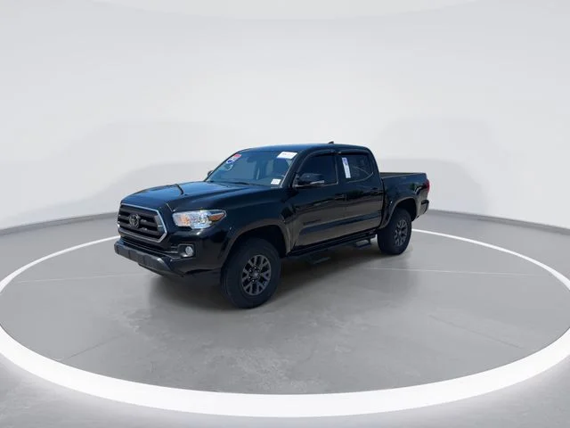 Used 2023 Black Toyota SR5 image 3