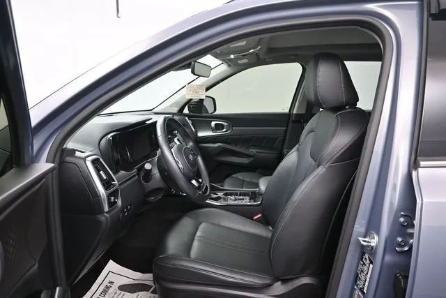 Used 2021 Everlasting Silver Kia SX image 9