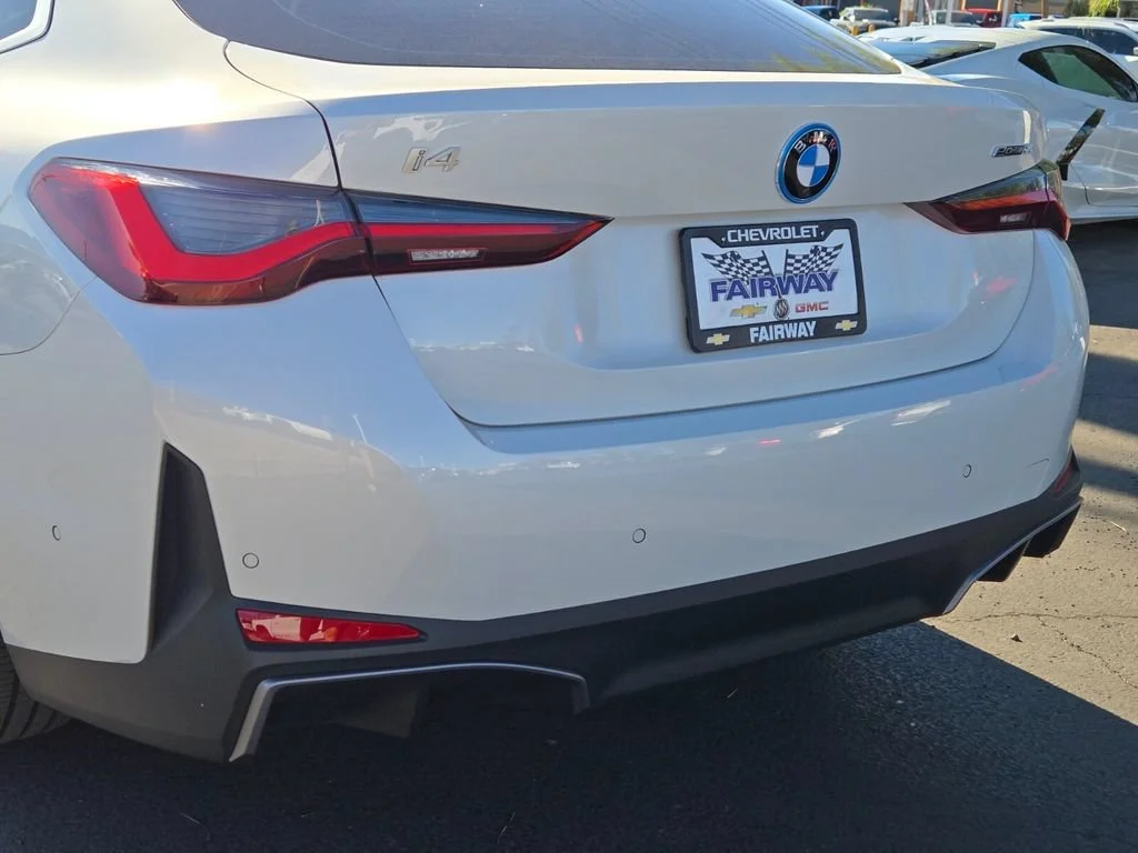 Used 2023 Mineral White Met BMW eDrive35 image 5