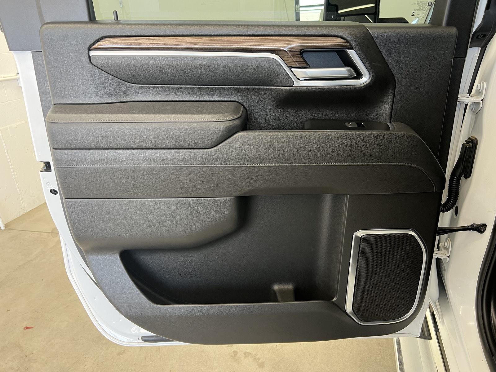 2025 Chevrolet Silverado 2500HD LT - Photo 23