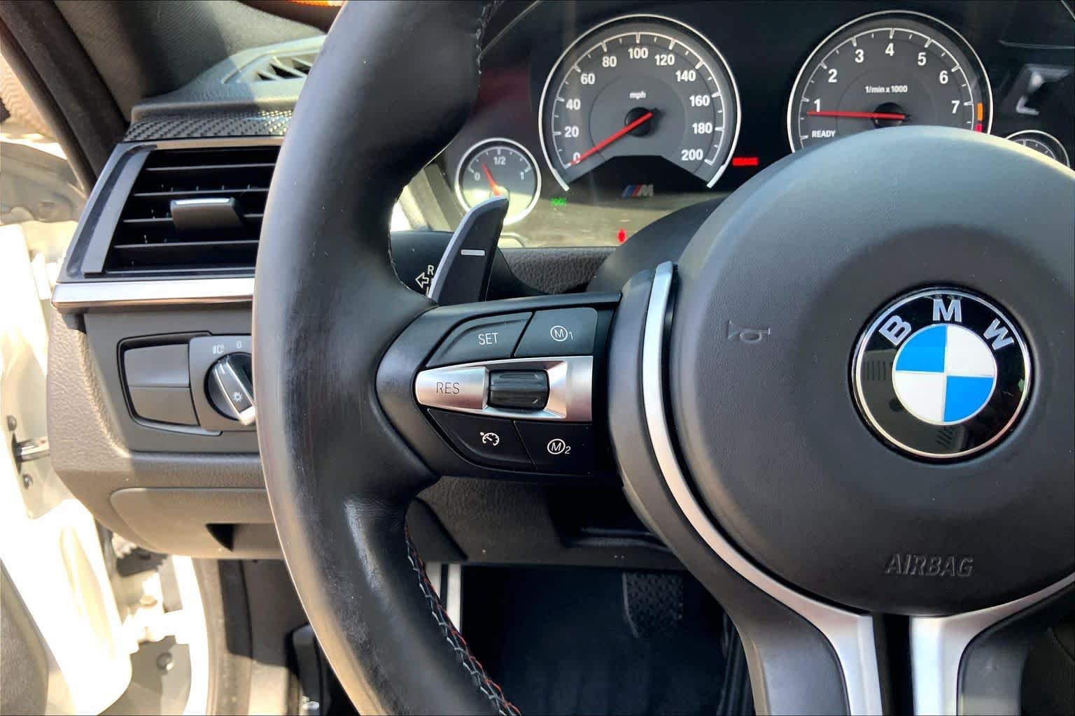 Used 2015 Mineral White Metallic BMW  image 21