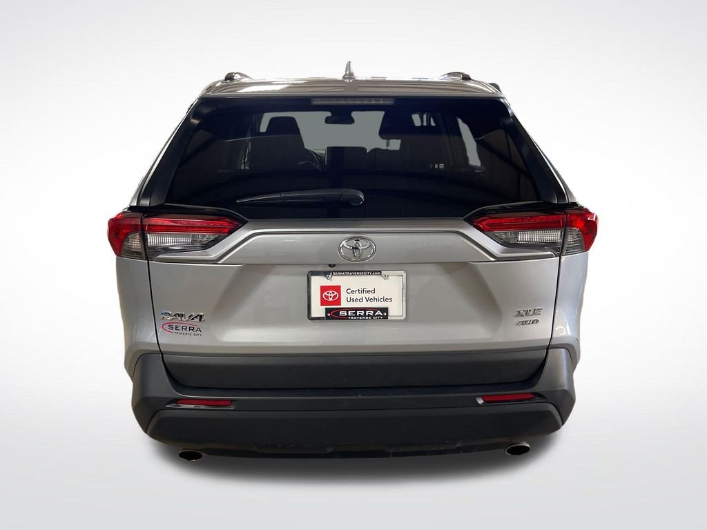 Certified Used 2025 Silver Toyota XLE image 4