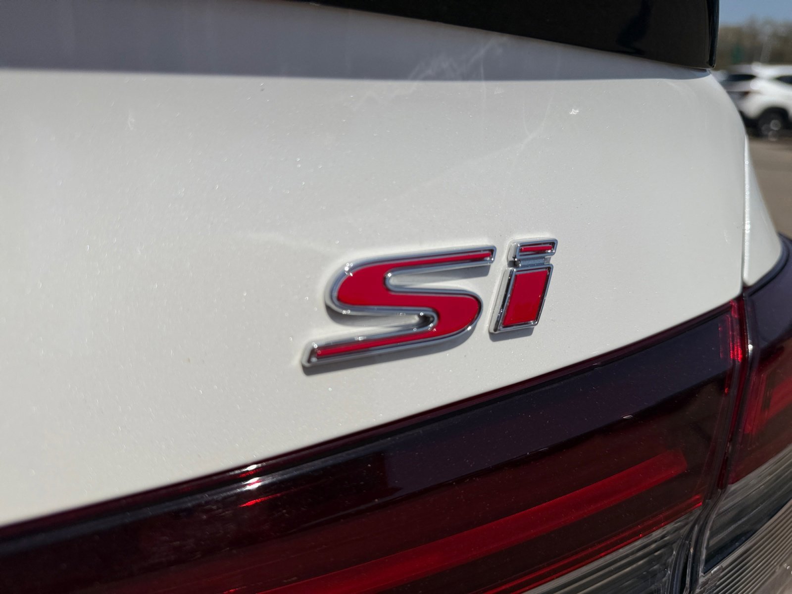 Used 2025 White Honda  image 41