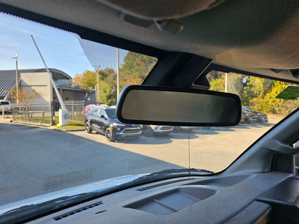 New 2025 Summit White GMC 1WT image 38