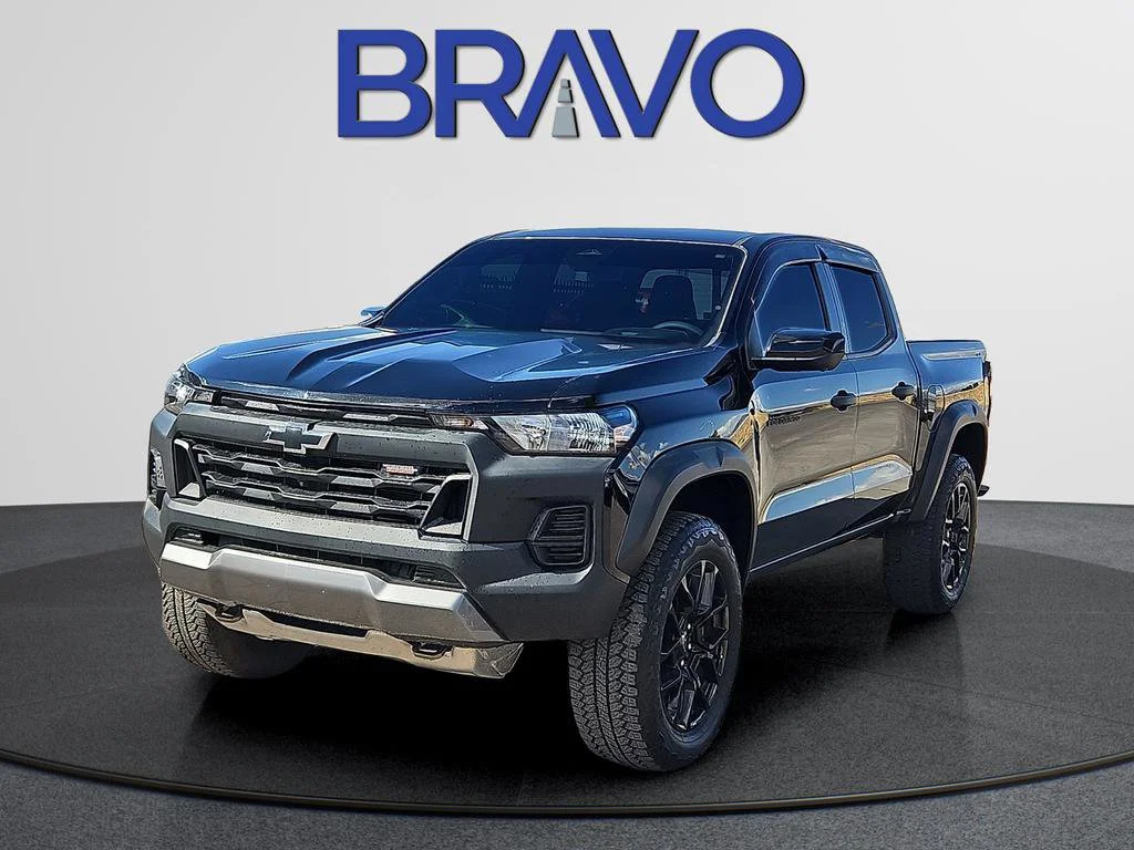 2024 Chevrolet Colorado 4WD Trail Boss Crew Cab Short Box's photo